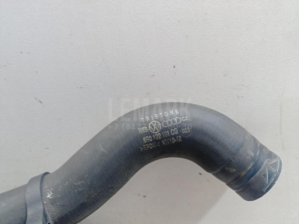 Патрубок радиатора