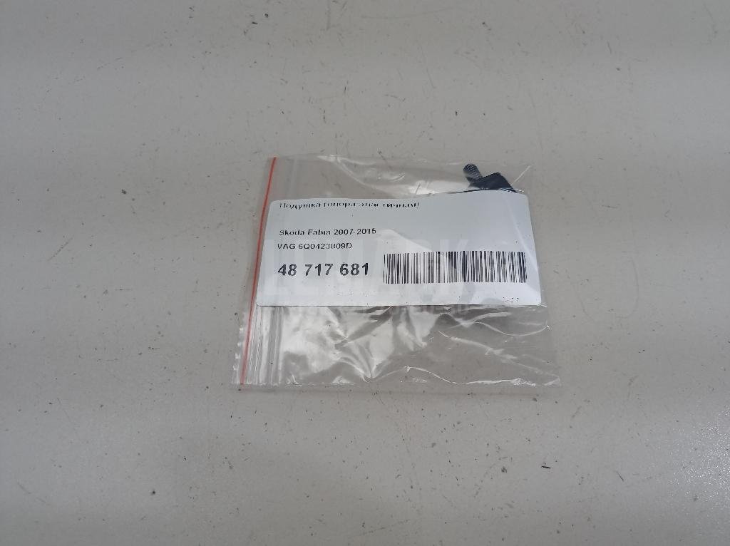 Подушка (опора эластичная) для  Audi 80/90 [B3] 1986-1991