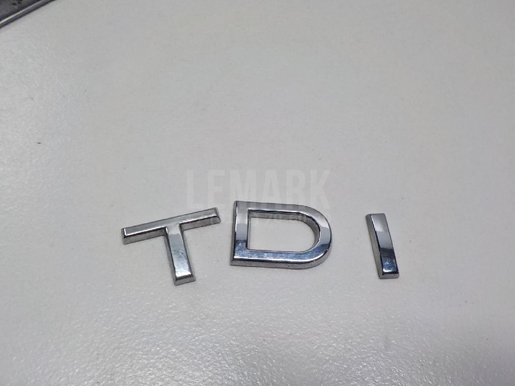 Эмблема на крышку багажника