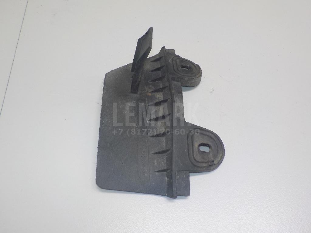 Брызговик задний правый