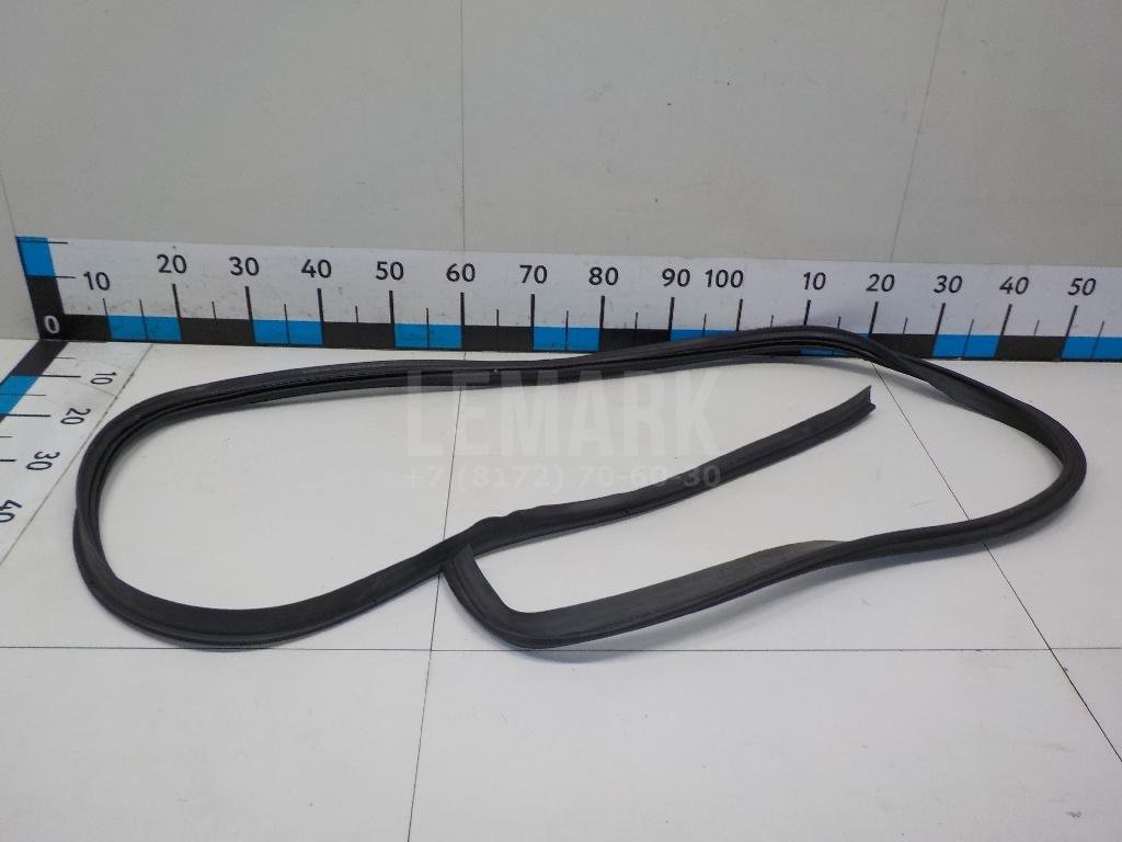 Уплотнитель багажника