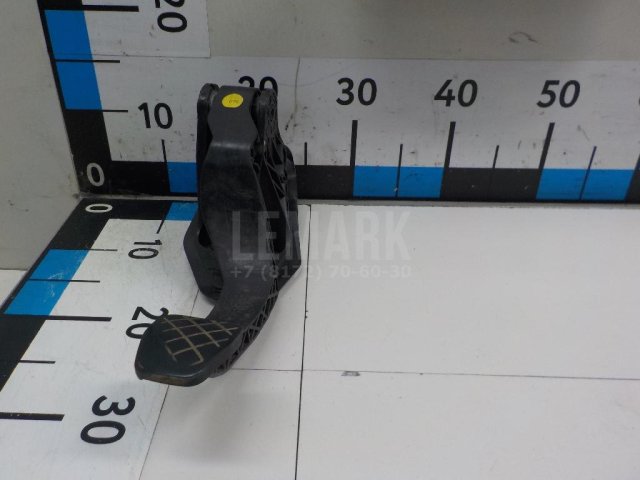 Педаль сцепления