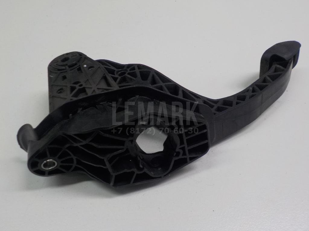 Педаль сцепления