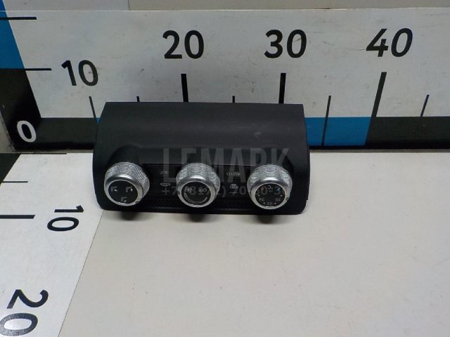 Блок управления климатической установкой