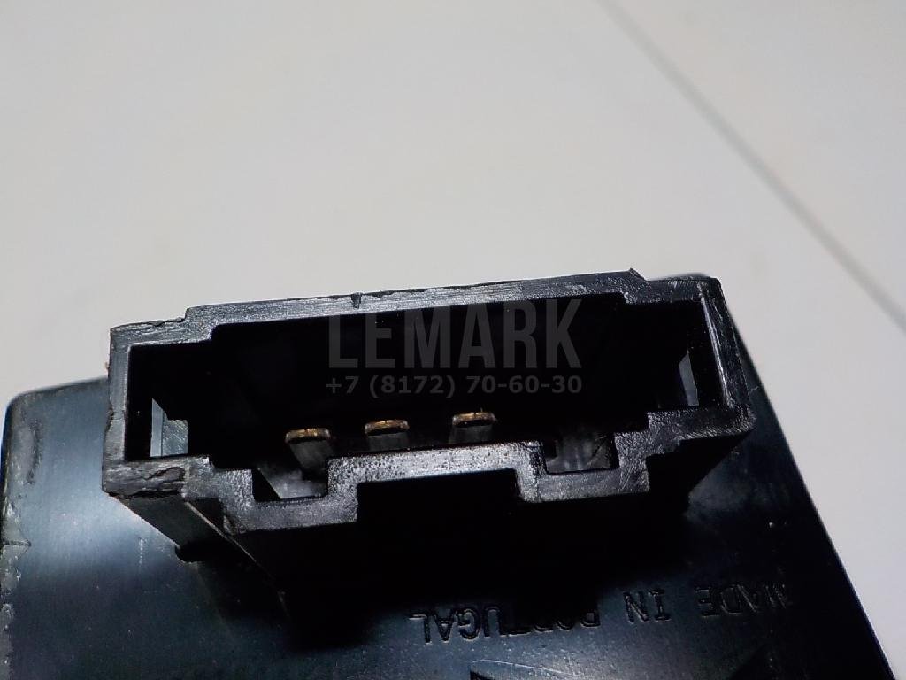 Фонарь задний внутренний правый для  Audi A4 [B8] Allroad 2009-2015