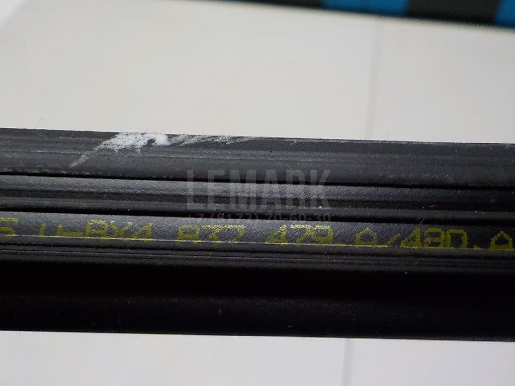 Уплотнитель стекла двери для  Audi 100 [C4] 1991-1994