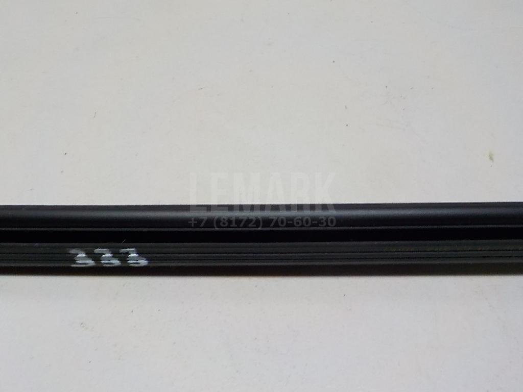 Уплотнитель стекла двери для  Audi 100 [C4] 1991-1994