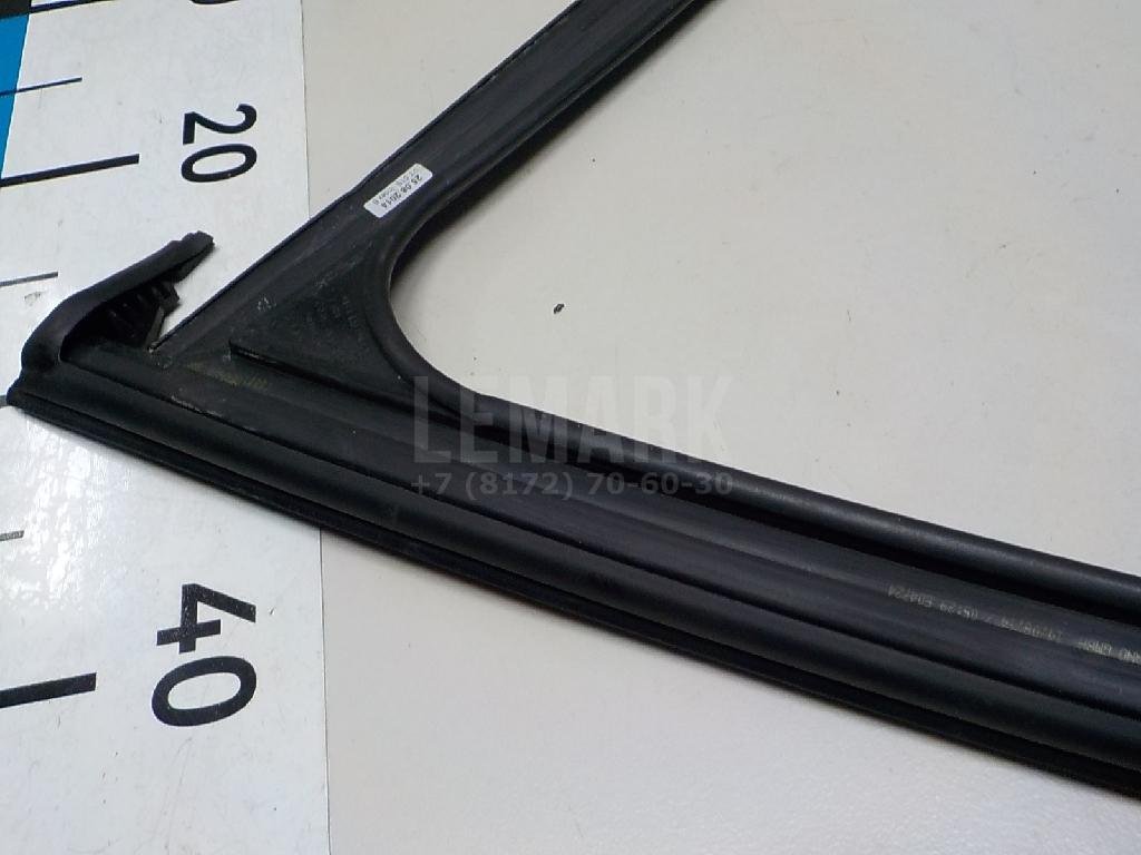 Уплотнитель стекла двери