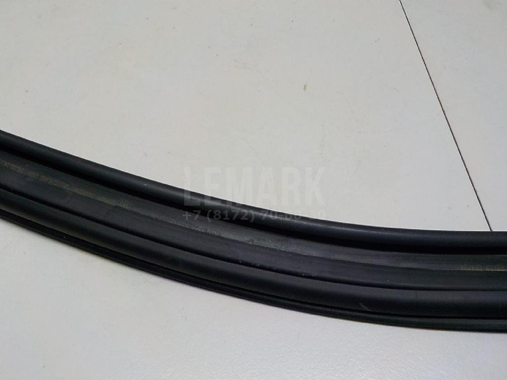 Уплотнитель стекла двери