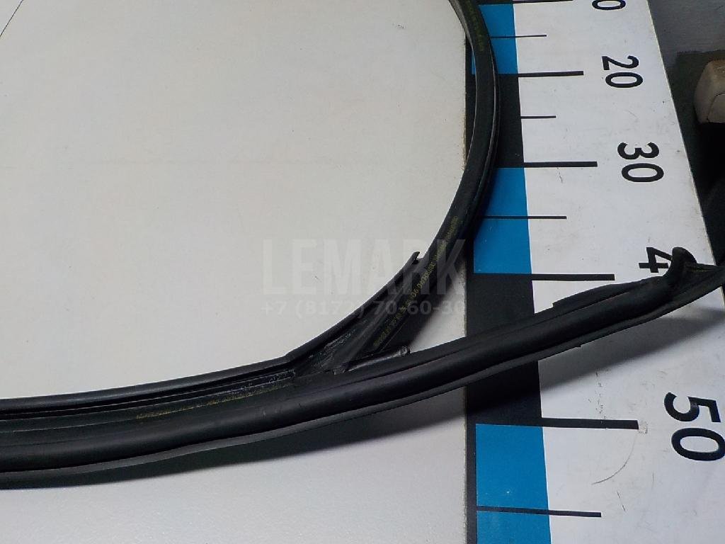 Уплотнитель стекла двери