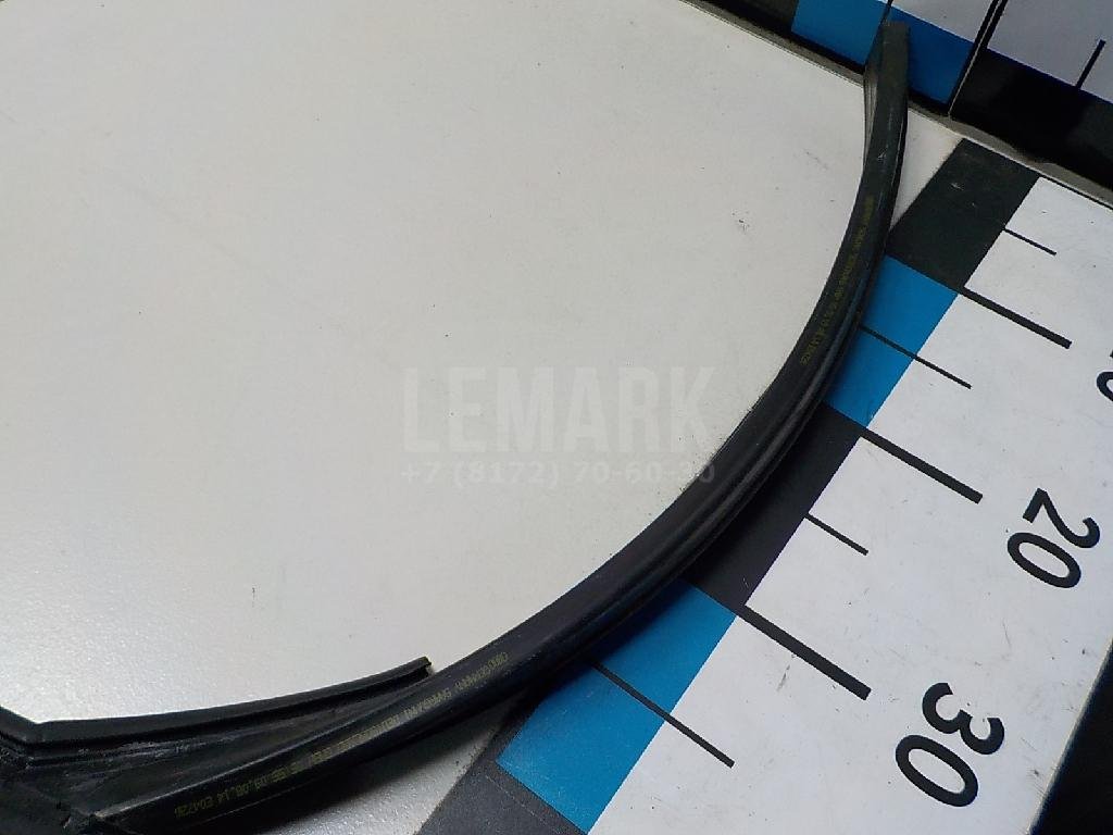 Уплотнитель стекла двери