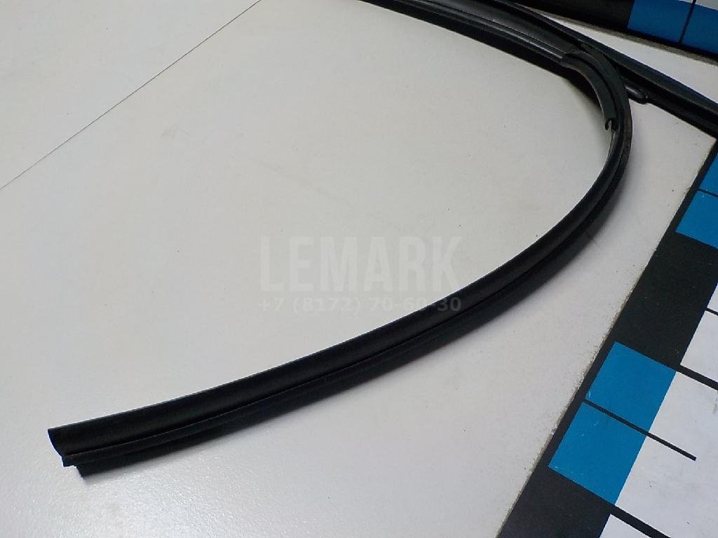 Уплотнитель стекла двери