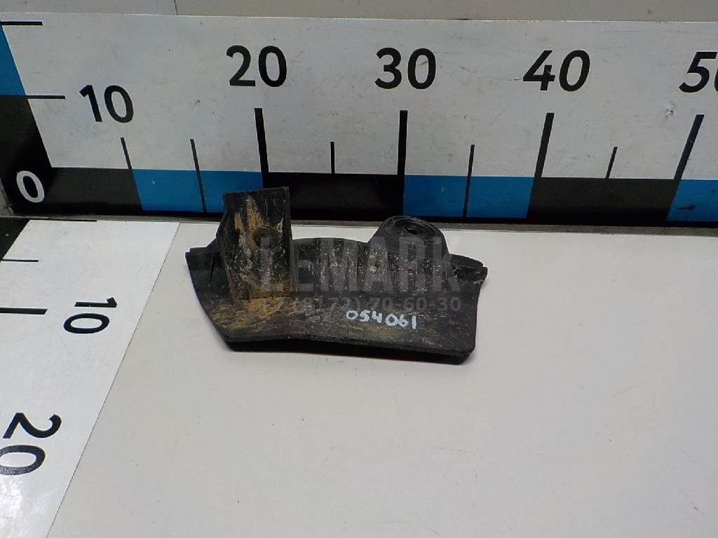 Брызговик задний правый