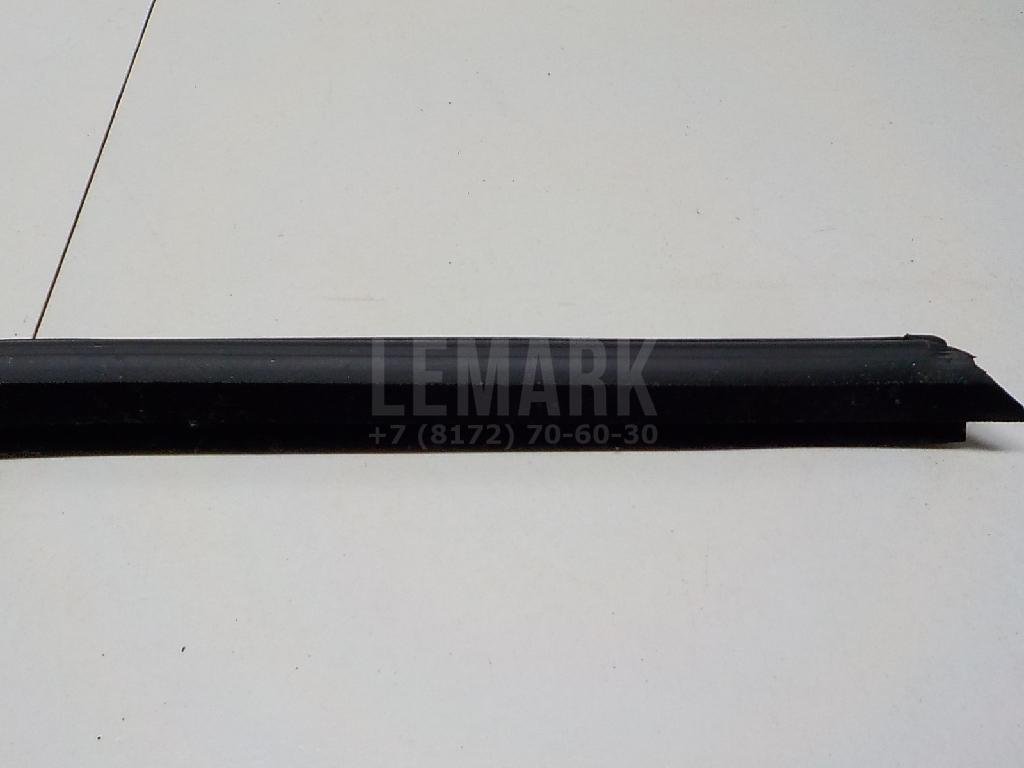 Уплотнитель стекла двери