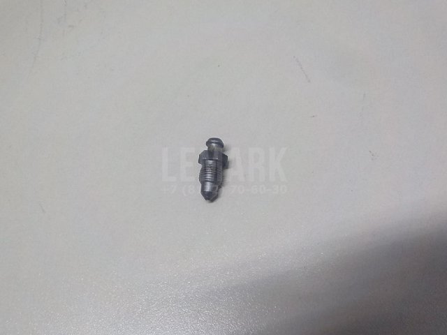 Штуцер прокачки тормозов