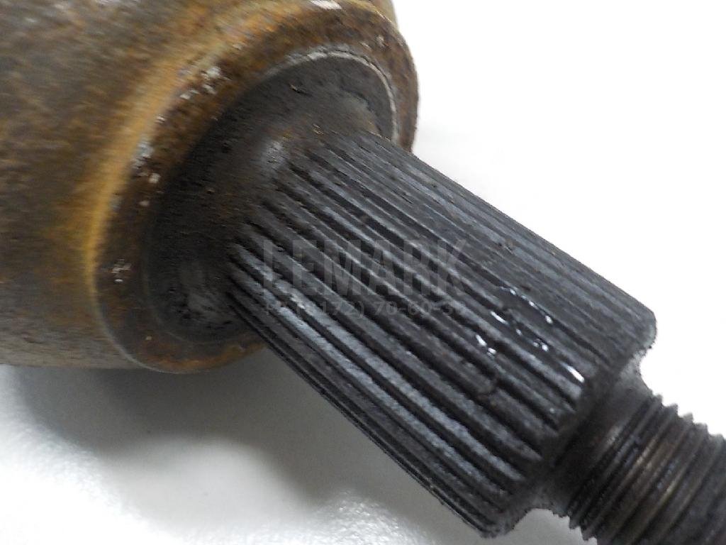 Полуось передняя левая