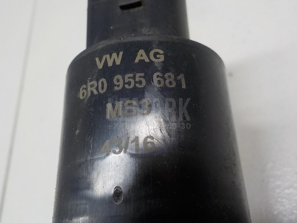 Насос омывателя фар