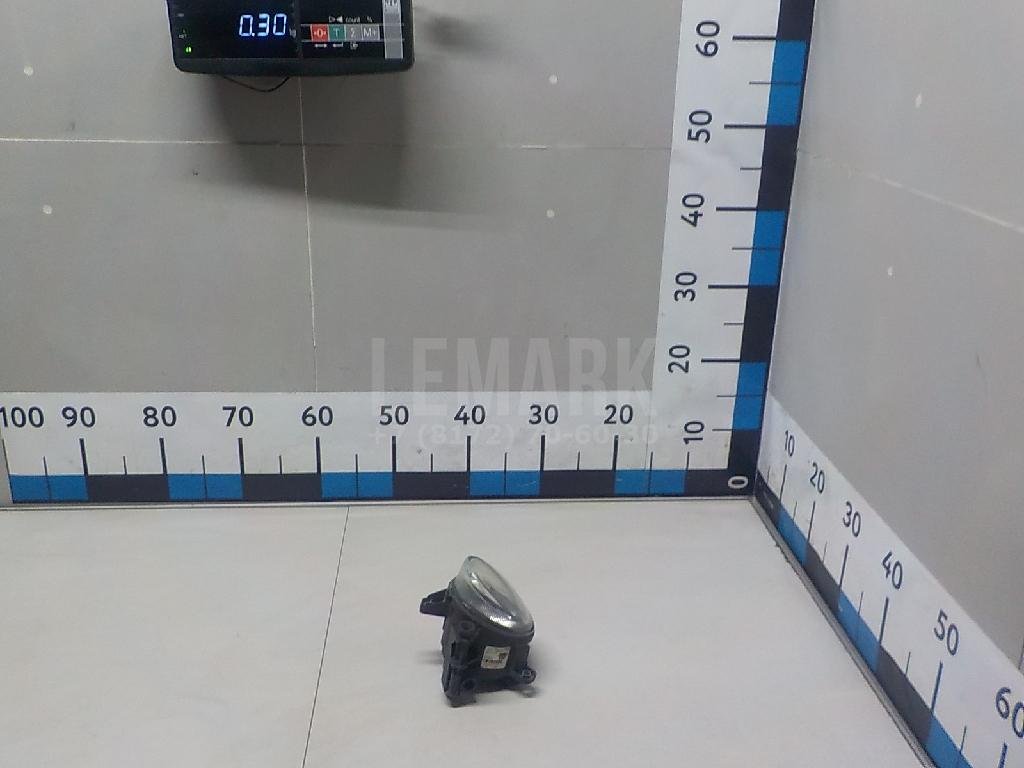 Фара противотуманная левая