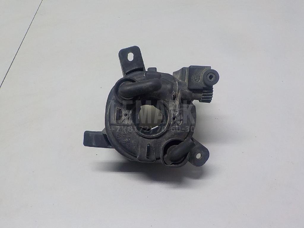 Фара противотуманная левая