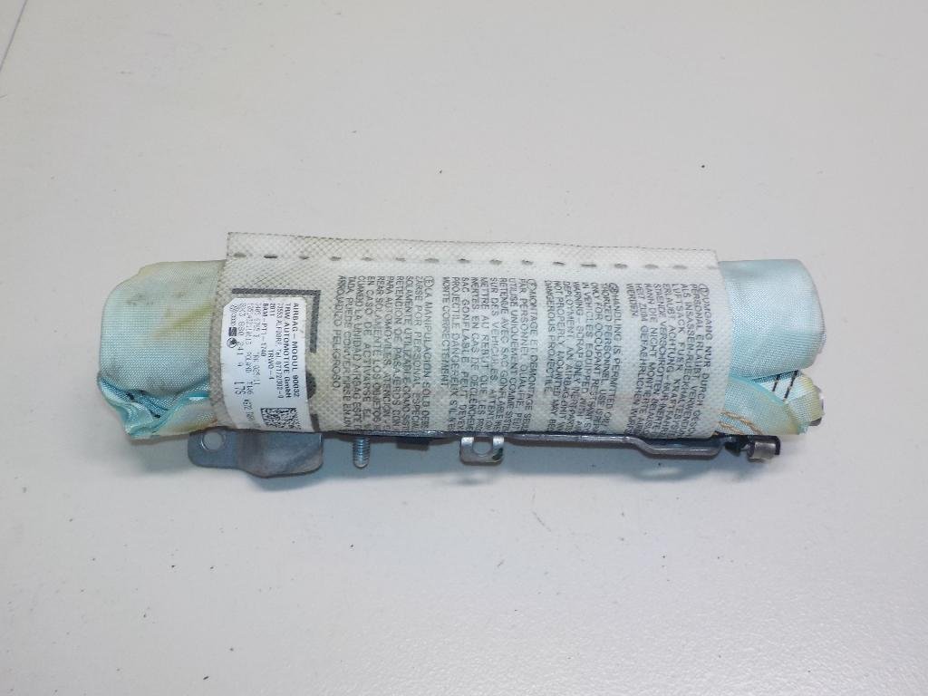 Подушка безопасности боковая (в сиденье)