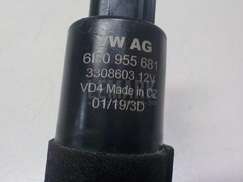 Насос омывателя фар