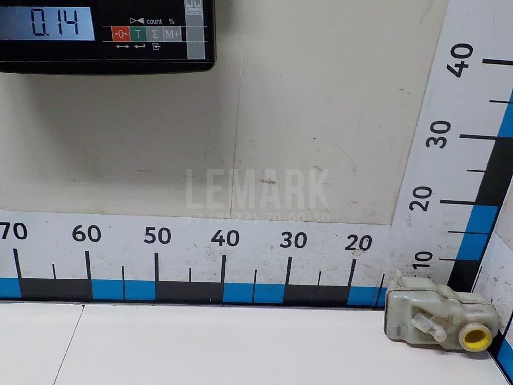 Бачок главного тормозного цилиндра