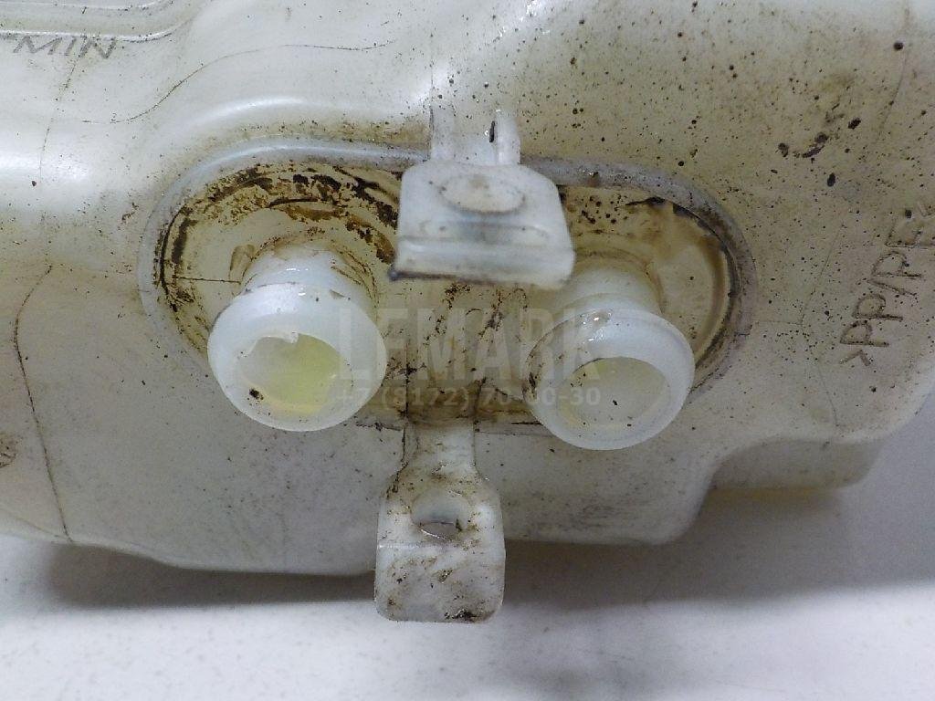 Бачок главного тормозного цилиндра