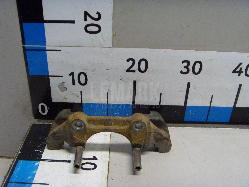 Скоба суппорта переднего