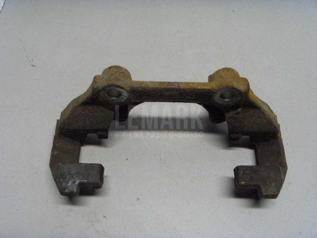 Скоба суппорта переднего