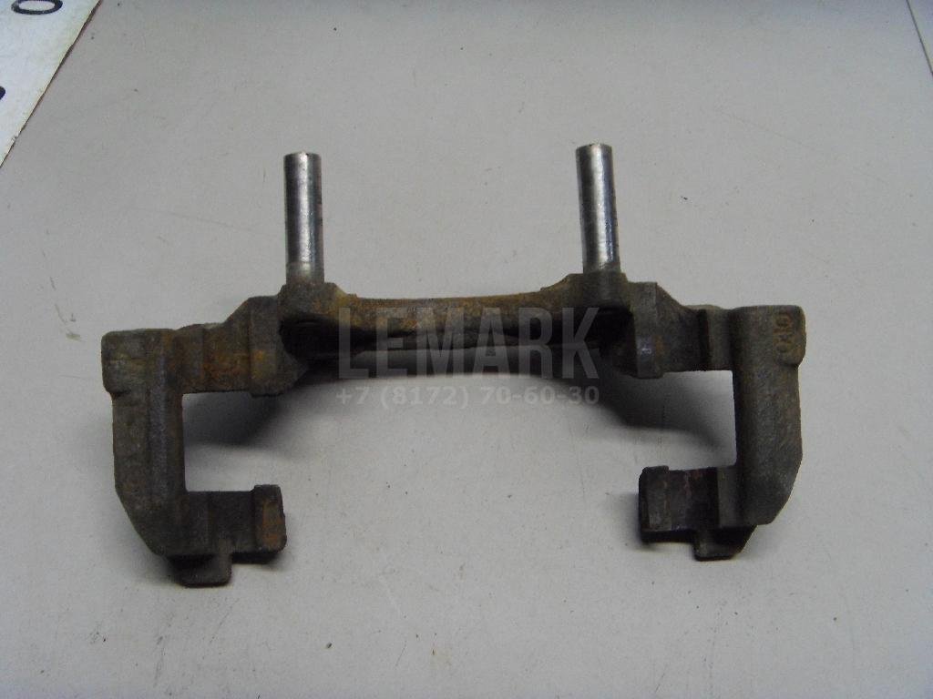 Скоба суппорта переднего