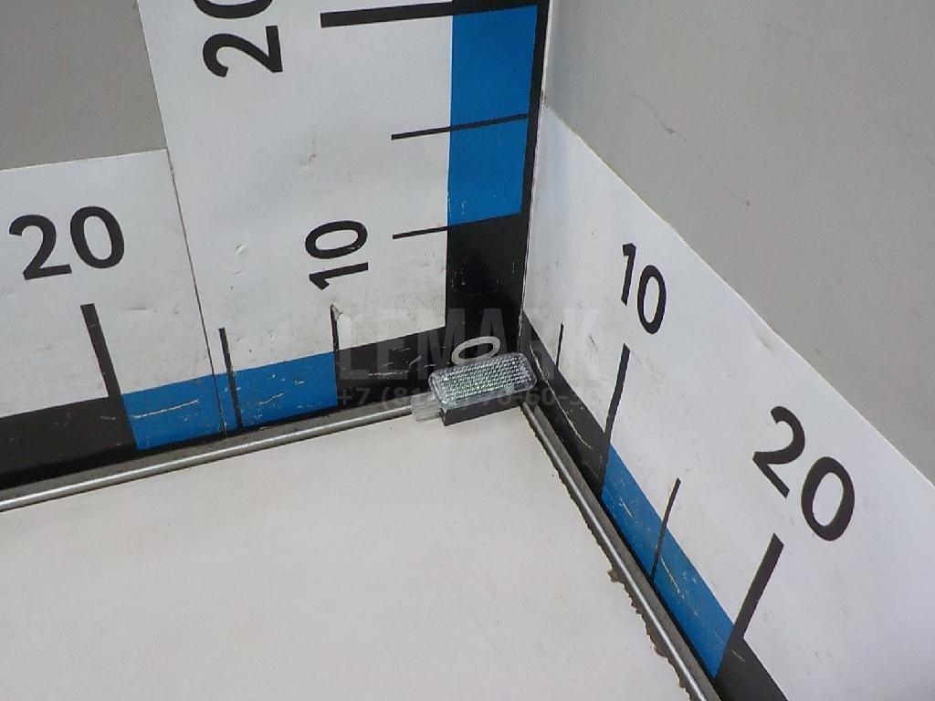 Плафон салонный