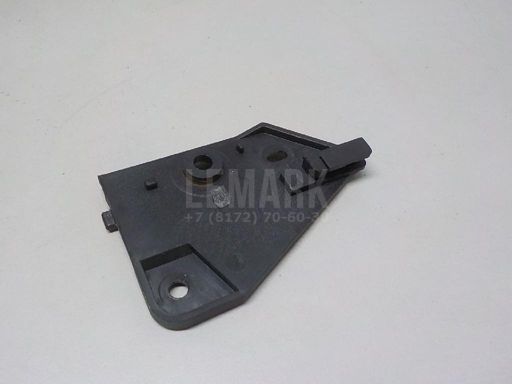 Кронштейн ручки открывания капота