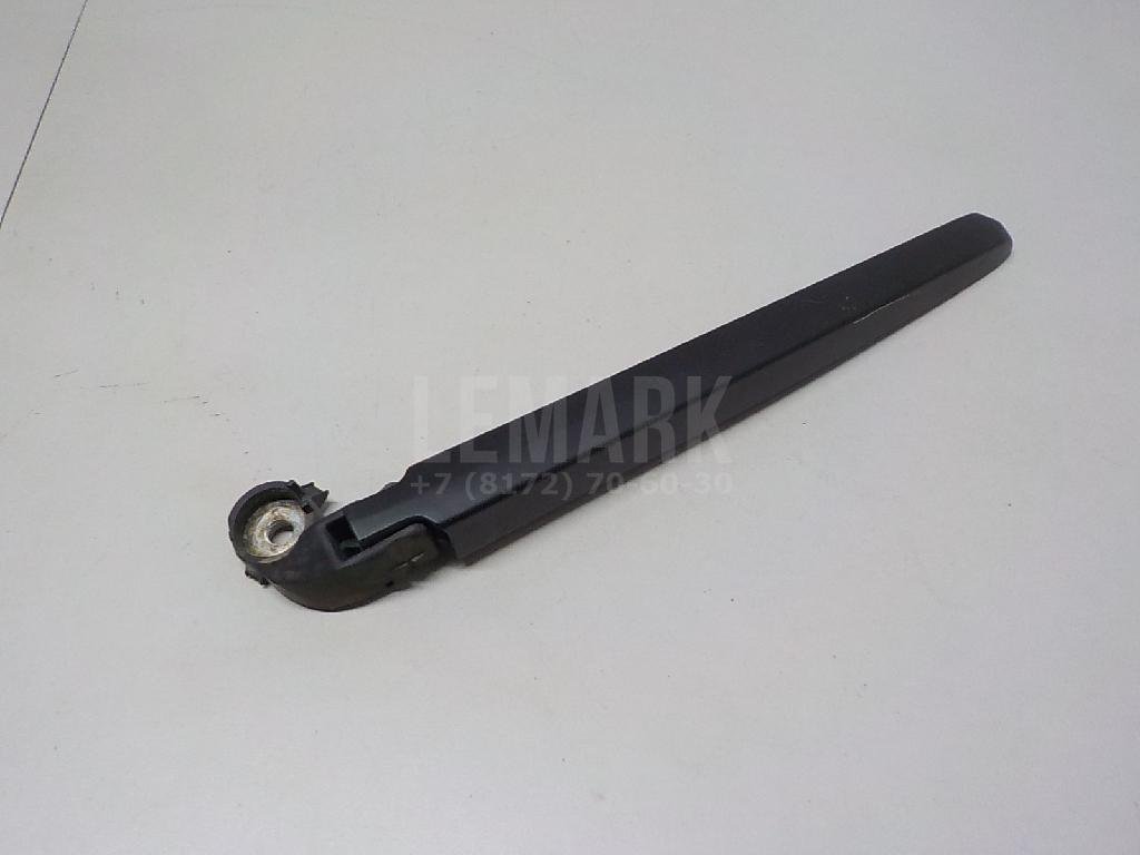 Поводок стеклоочистителя заднего