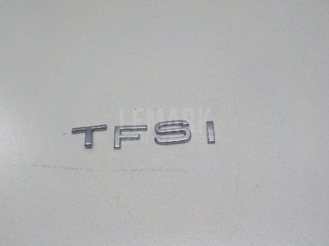 Эмблема на крышку багажника