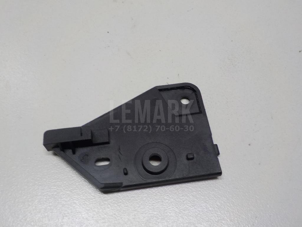 Кронштейн ручки открывания капота