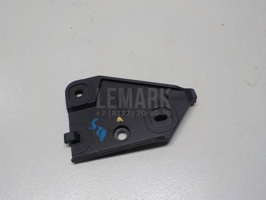 Кронштейн ручки открывания капота