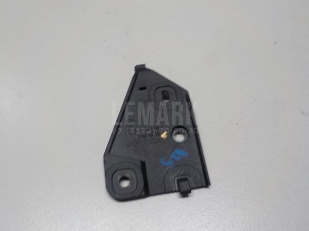 Кронштейн ручки открывания капота