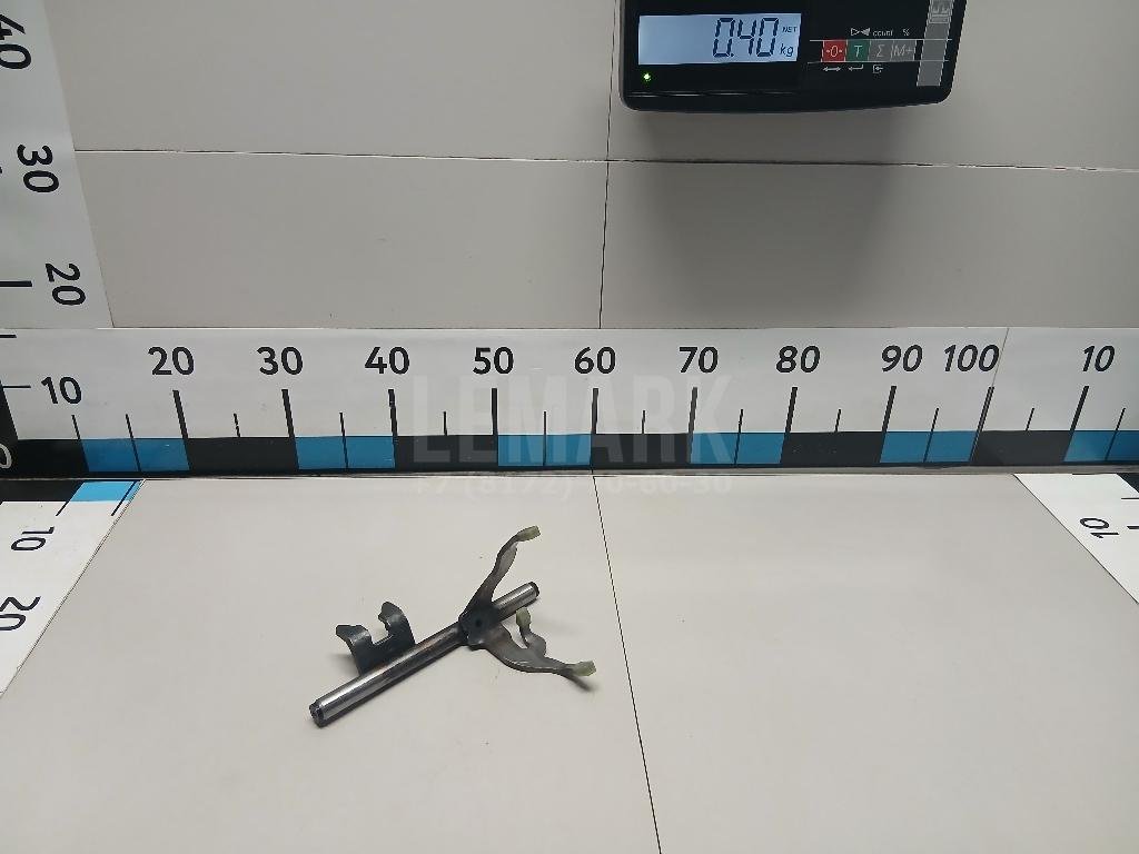 Вилка включения передачи