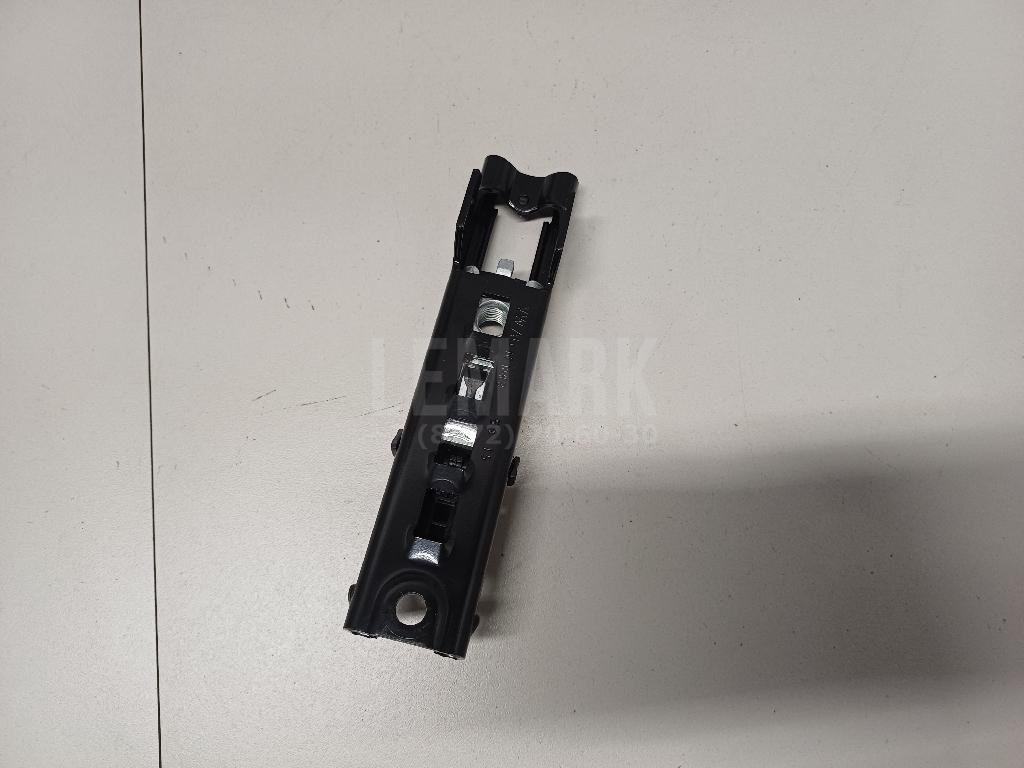 Механизм регулировки ремня безопасности