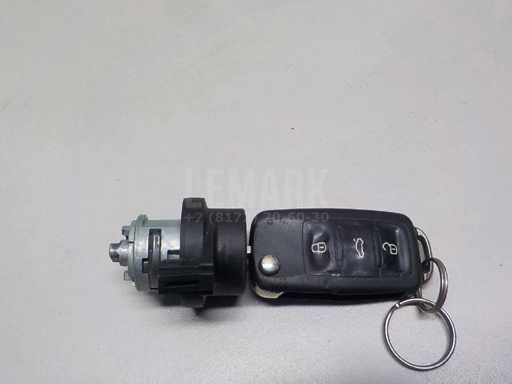 Вставка замка зажигания