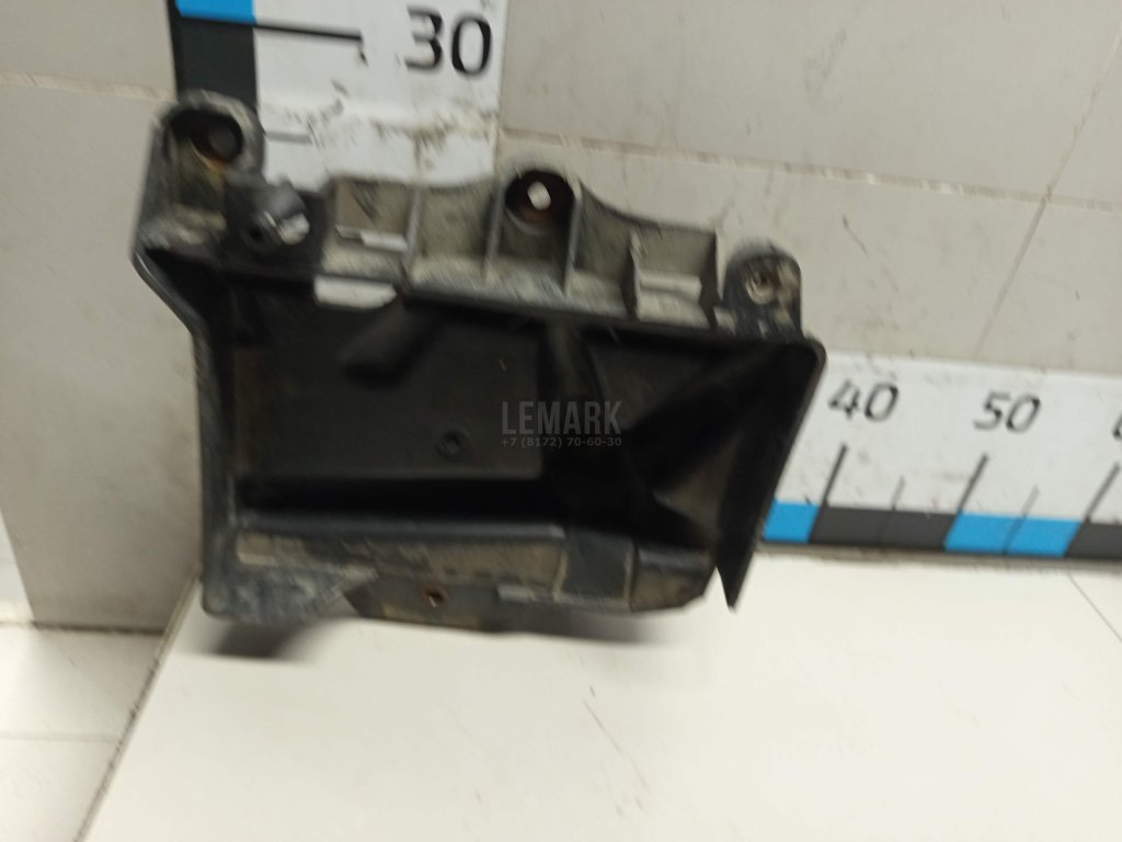 Крепление АКБ (корпус/подставка)