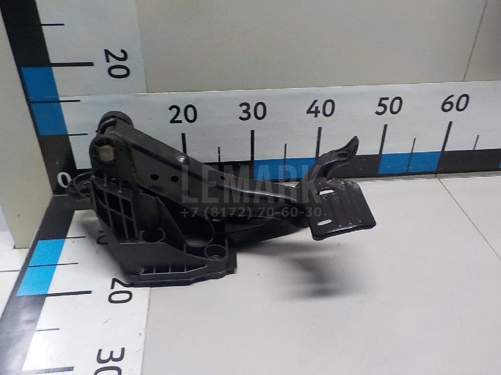 Педаль тормоза