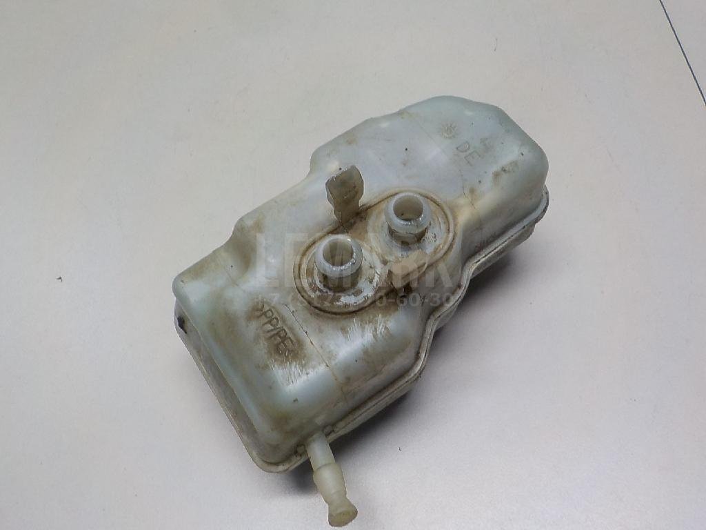 Бачок главного тормозного цилиндра