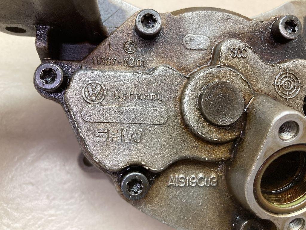 Насос масляный