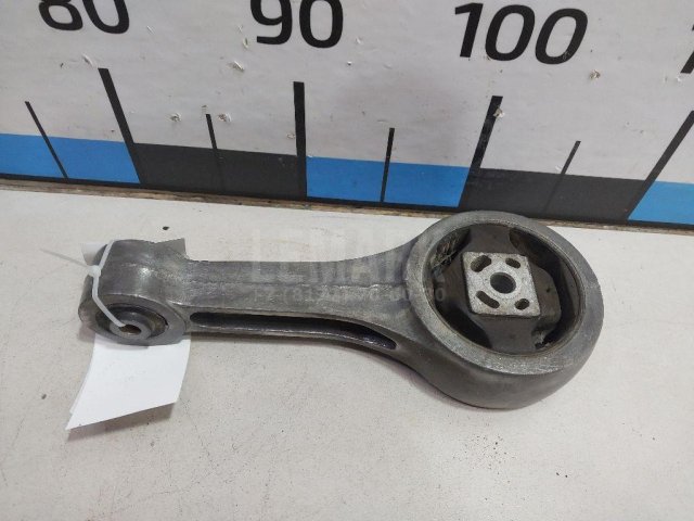 Опора двигателя задняя