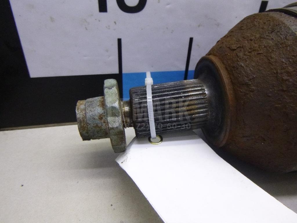 Полуось передняя правая