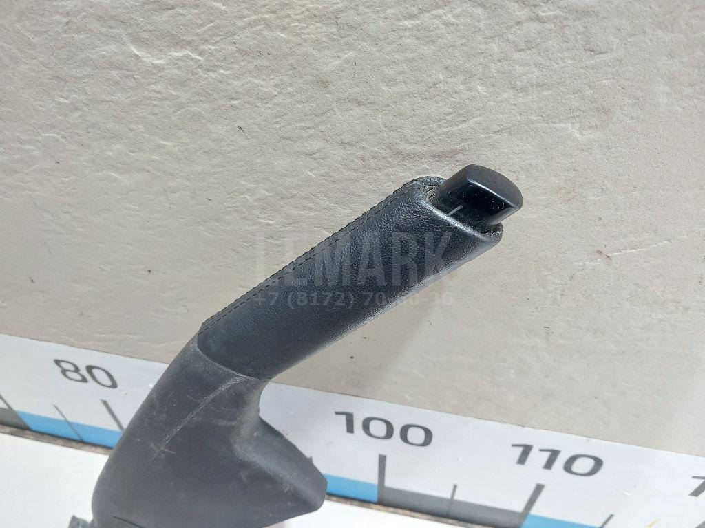 Рычаг стояночного тормоза