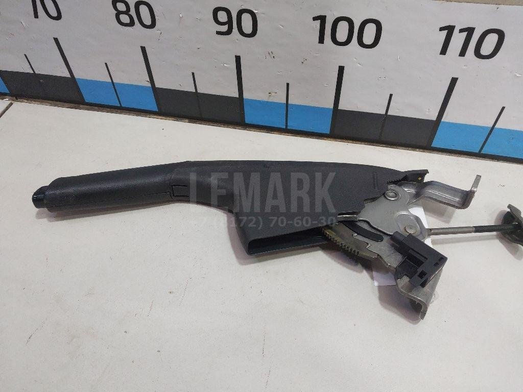 Рычаг стояночного тормоза