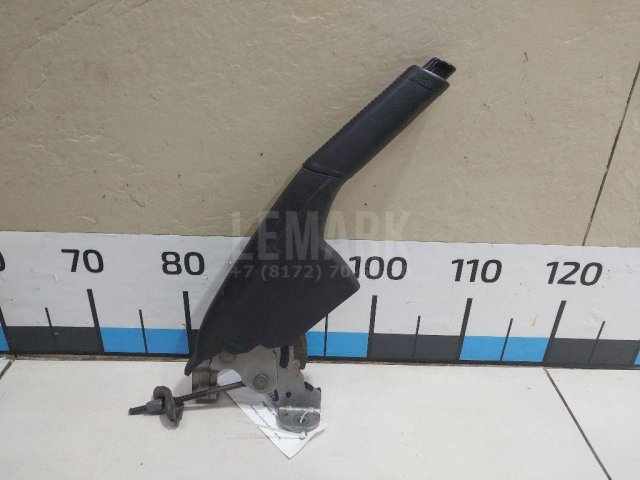 Рычаг стояночного тормоза