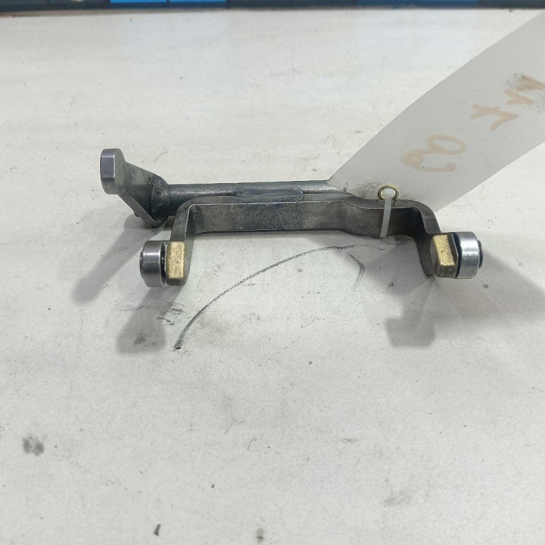 Вилка включения передачи